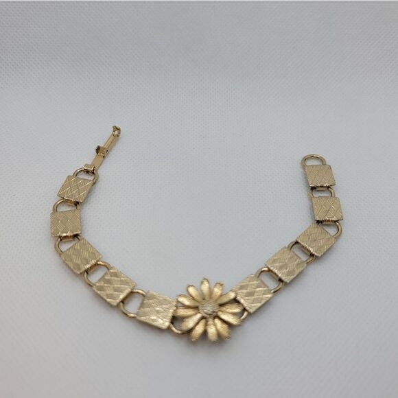 UNBRANDED Gold Toned Bracelet - Picture 4 of 5